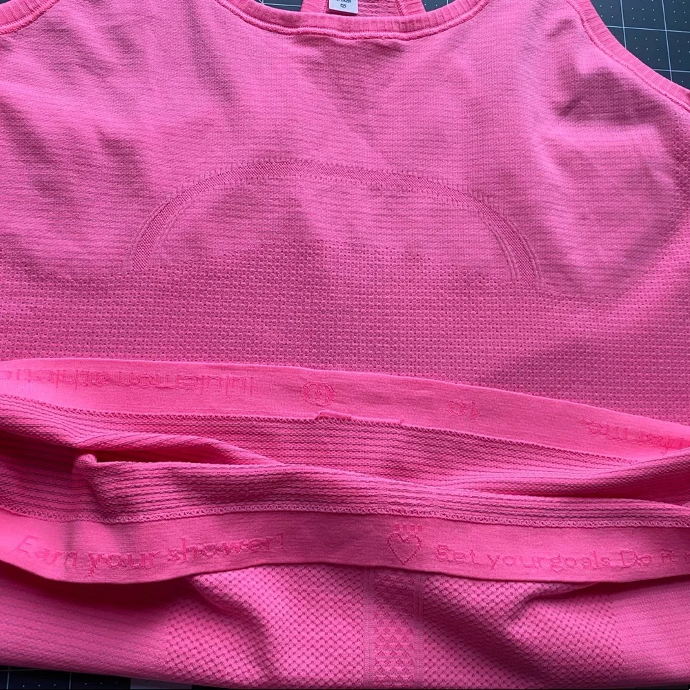 NWOT Lululemon Pink Swiftly Tech Racerback Shirt Size 10 - Picture 13 of 13